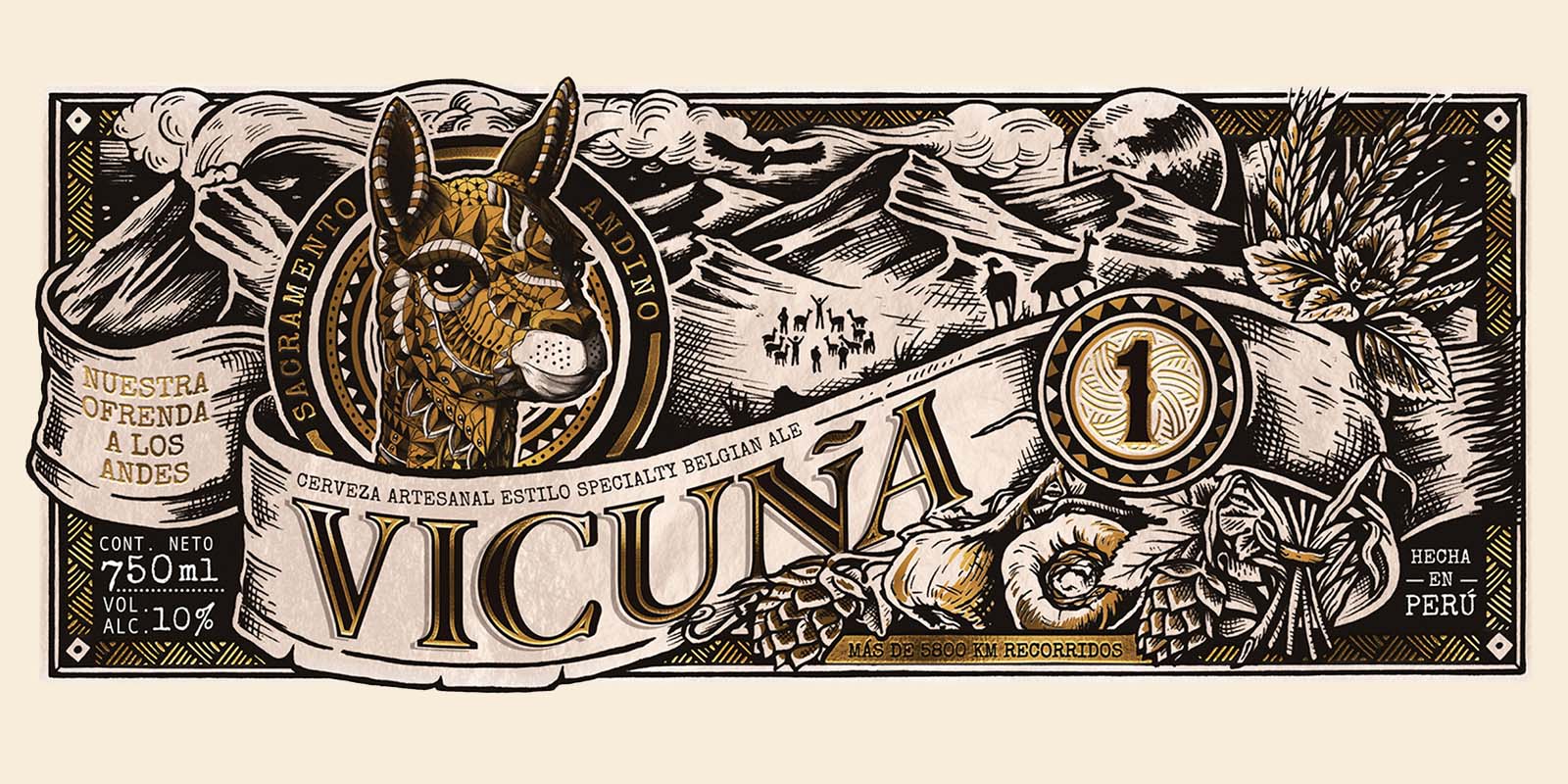 Etiqueta ilustrada de cerveza Vicuña con una vicuña, patrones intrincados, letras de estilo antiguo y paisajes andinos.